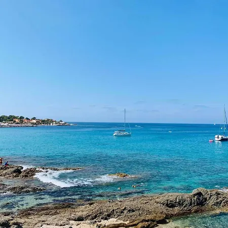 A Avec Terrasse, 400m De La Plage, 5 Couchages - Fr-1-63-268 * Lumio (Corsica)