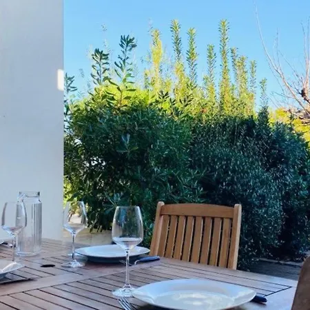 Apartmán A Avec Terrasse, 400m De La Plage, 5 Couchages - Fr-1-63-268