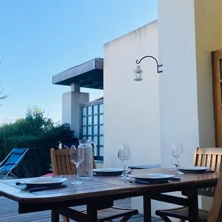 Apartmán A Avec Terrasse, 400m De La Plage, 5 Couchages - Fr-1-63-268